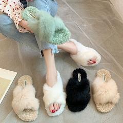 Plush ဖိနပ် အမျိုးသမီး Waichuan ခေတ်ဆန် ကိုရီးယား ဇကာ စစ်မှန်သောအနီ ယုန်အမွေး အပါး အမှားခြစ် နေအိမ် ဖိနပ် 2019 ကျဆုံးခြင်းနှင့်ဆောင်းရာသီ ဒီဇိုင်းသစ်