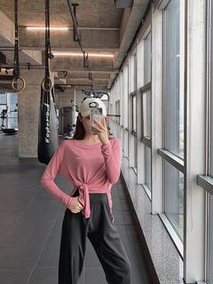 ဇကာ Hongyun လှုပ်ရှား လက်ရှည် တီရှပ် အမျိုးသမီး အပွ အလင်းကို breathable အသုံးပြုနိုင်မှု အဝတ် ယောဂ အကွဲ အမြန်နှုန်း Ganxiu ပျင်းရိသော ရွရွပြေး အပေါ်ဝတ်အင်္ကျီ