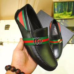 GUCCI ကာလာပြောင်  အမျိုးသား စီး  ထိပ်ဝိုင်း လုပ်ငန်းသွား စတိုင်
အစင်းဒီဇိုင်း လည်နိမ့်ဖိနပ် ဖိနပ် စွပ်ဖိနပ်  003902