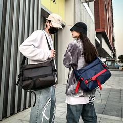 messenger ကို Bag အမျိုးသား Harajuku လုပ်ဆောင်ချက် ဘေးလွယ်အိတ် အမြိုးသမီးမြား ဝတ်စုံ စာပို့သမား အိတ် ကျောင်းသား လွယ်အိတ် ဒီရေအမှတ်တံဆိပ် လမ်း Hip-Hop အိတ် ins