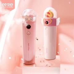 emie တရာသန်း ရှာကြလော့ hellokitty nano ရေမှုန်ရေမွှား မီတာပေးဆောင် အားသွင်း ကလေး မိန်းကလေးများ Mini အလွန်ပါး သေးငယ်သော အိတ်ဆောင် ချစ်စရာ တီထွင်ဖန်တီး ကာတွန်း စူပါချစ်စရာ မျက်နှာ ချောမောလှပသောမိန်းကလေး စစ်သား ရေဓာတ်ထိန်း Humidification ရှေးဟောင်းပစ္စည်း