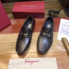 FERRAGAMO ဒီဇိုင်းသစ် အမျိုးသား စီး  လုပ်ငန်းသွား စတိုင် ကာလာပြောင်
လည်နိမ့်ဖိနပ် ဖိနပ် စွပ်ဖိနပ်  003887